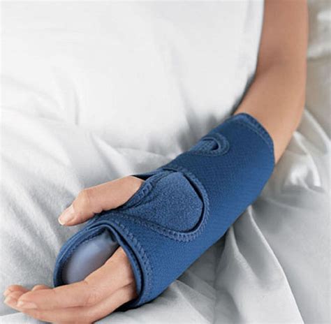 ACE Night Wrist Sleep Support 1 ct, Helps relieve carpal tunnel symptoms - drugsupplystore.com