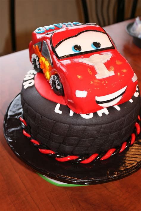 Lightning Mcqueen Cars Cake - CakeCentral.com