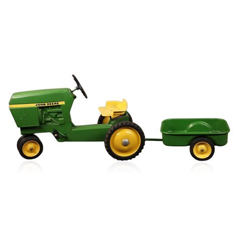 Vintage John Deere Tractor Trailer Ride On Toy