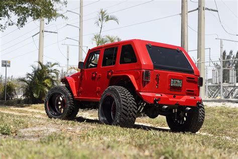 Fastback Style Hard Top on a Modified JK Unlimited — CARiD.com Gallery