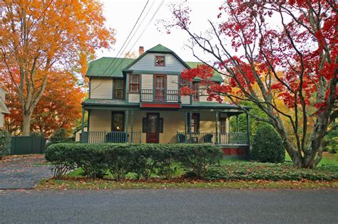 On the Market / A charming Fairfield house built in 1925