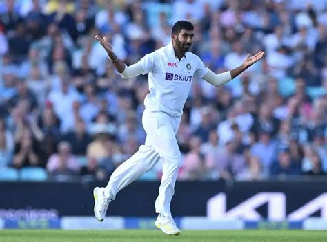 Jasprit Bumrah Reveals Why He Doesn't Smile After Taking Wickets - Cricfit