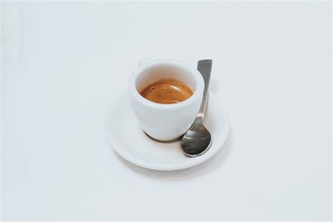 How to make an Italian espresso coffee - Italian Food Boss