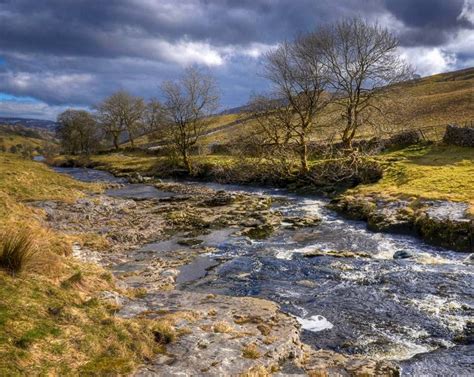 The River Wharfe in the Yorkshire Dales. Yorkshire Dales, Yorkshire ...