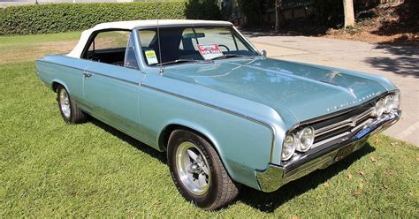 Here's What The 1964 Oldsmobile Cutlass 442 Costs Today