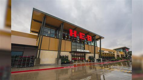 H-E-B opens first grocery store in Cibolo, Texas | kens5.com