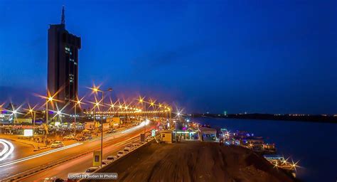 Nile Street at night, Khartoum ‏شارع النيل ليلاً، الخرطوم ‏‎‪(By ...