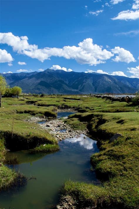 River on Tibet Plateau stock image. Image of asian, blue - 4054171