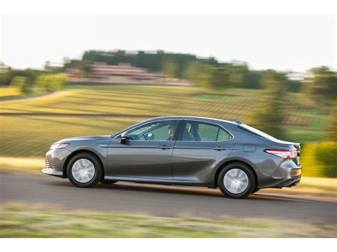 2019 Toyota Camry Hybrid: 54 Exterior Photos | U.S. News