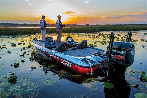 Nitro Z-21 Fiberglass Bass Boat Available through Springfield Tracker Boat Center Contact ...