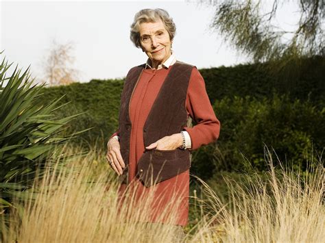 Beth Chatto dead: Garden designer and writer who won 10 golds in a row at the Chelsea Flower ...