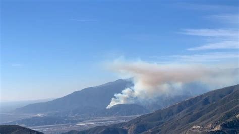 Crews battle brush fire in San Bernardino County, 20% contained