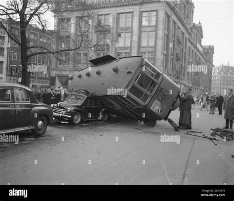 Tram accident on the Damrak with Line 5 Date: 22 October 1957 Keywords: Tram accidents Stock ...