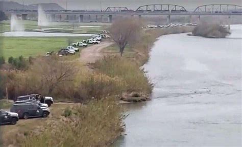 Texas police line the border near Eagle Pass to help Border Patrol ...