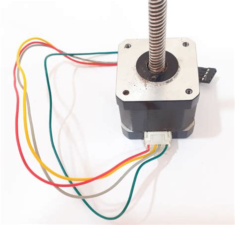 Controlling NEMA 17 Stepper Motor with Arduino and A4988 Stepper Driver Module