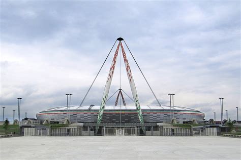 The Grandeur of Juventus Stadium, The Italian Stadium With English ...