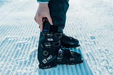 Review: Carv Digital Ski Coach Can Refine Your Runs | WIRED UK