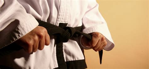 Understanding the Meaning of Aikido Belts Colors – The MAT Center