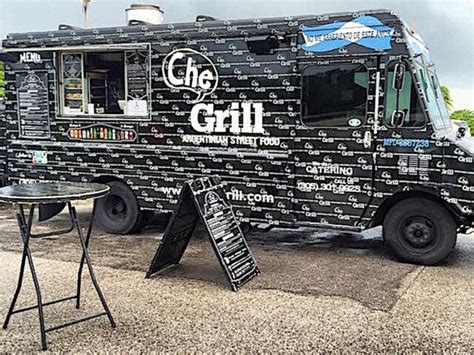 Treat Yourself to Empanadas and Choripan at Che Grill Food Truck • The Burger Beast