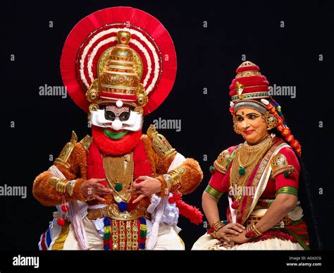 Kutiyattam - 2000 year old dance of Kerala Stock Photo - Alamy