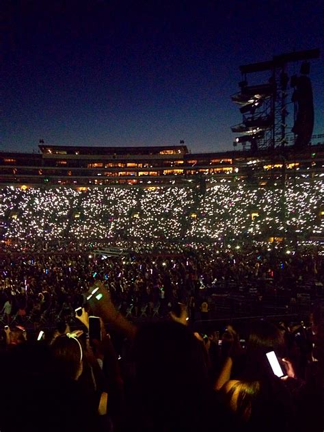 The Pasadena Rose Bowl 9/13/14 | One direction concert, I love one direction, One direction