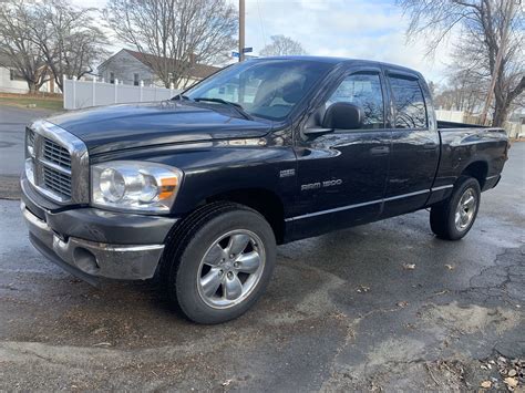 2007 Dodge Ram 4x4 1500 Hemi for Sale in Providence, RI - OfferUp