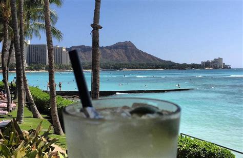 Best Cocktail Bars in Waikiki | The Hawaii Admirer