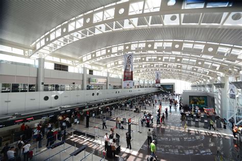 Costa Rica: Aeropuerto Juan Santamaría cuenta con auto chequeo para ...