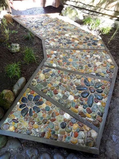 01 Magnificent DIY Mosaic Garden Path Decorations For Your Inspiration (With images) | Mosaic ...