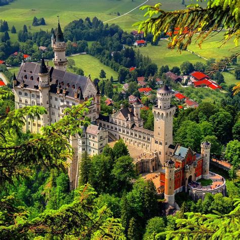 Neuschwanstein Castle, Germany. Beautiful spring view. : r/europe