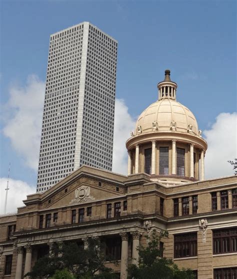 Houston in Pics: Downtown Houston Landmarks - Notable Skyline Elements