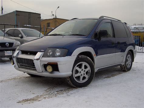 1999 Mitsubishi RVR specs