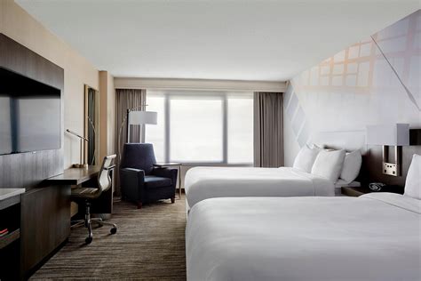 SFO Airport Hotels | San Francisco Airport Marriott Waterfront