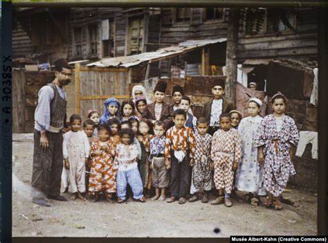 On The Brink Of Catastrophe: Haunting Color Photos Capture Armenians In ...