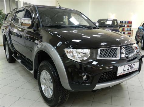 2011 Mitsubishi L200 specs, Engine size 2500cm3, Fuel type Diesel ...