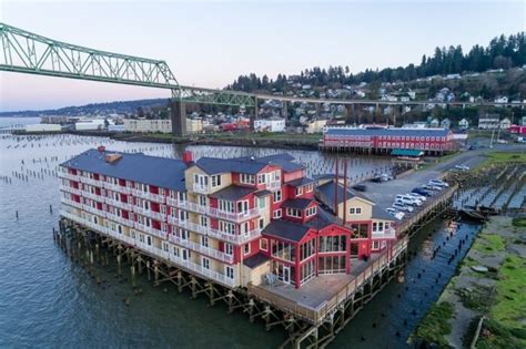 Oregon's Cannery Pier Hotel And Spa Has One Of The Best Coastal Views