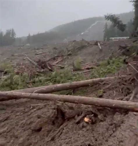 Homes destroyed, six missing after 'half-mile' landslide in Haines - KCAW