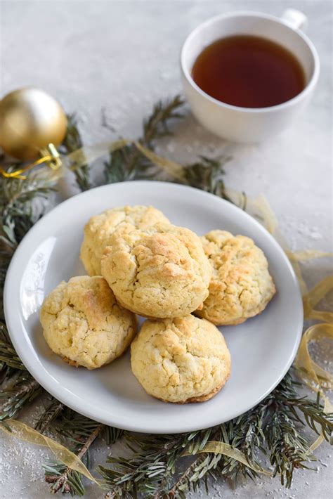 Old-Fashioned Vanilla Tea Cake Cookies Recipe