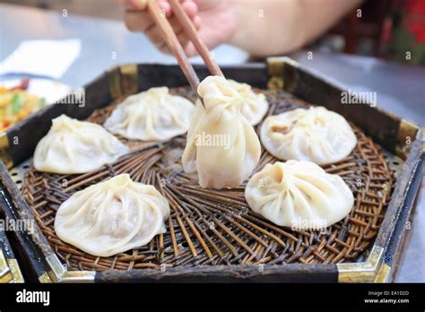 Xi'an soup dumplings Stock Photo - Alamy