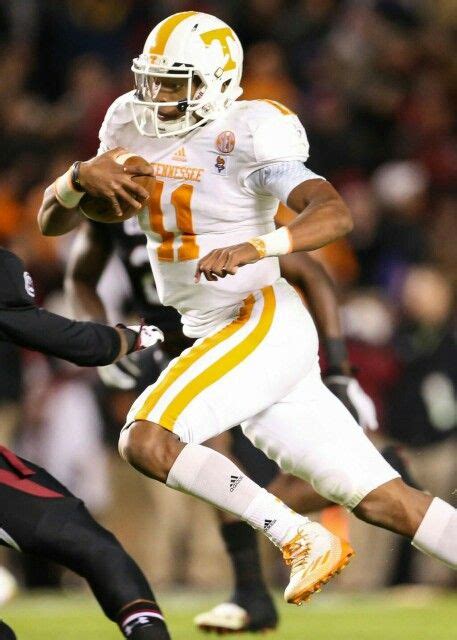 Josh Dobbs | Tennessee volunteers football, Tennessee football, Rocky top tennessee