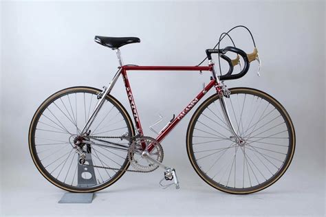 Classic Steel Bikes - We build & restore vintage road bikes