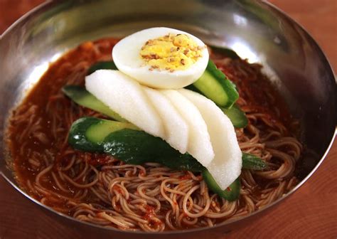 Bibim-naengmyeon (Cold spicy mixed noodles) recipe - Maangchi.com