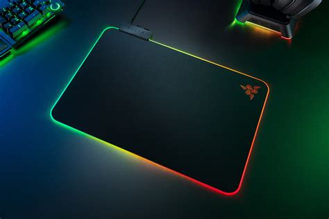 Mousepad Gamer Razer Chroma Firefly V2 - Prophone