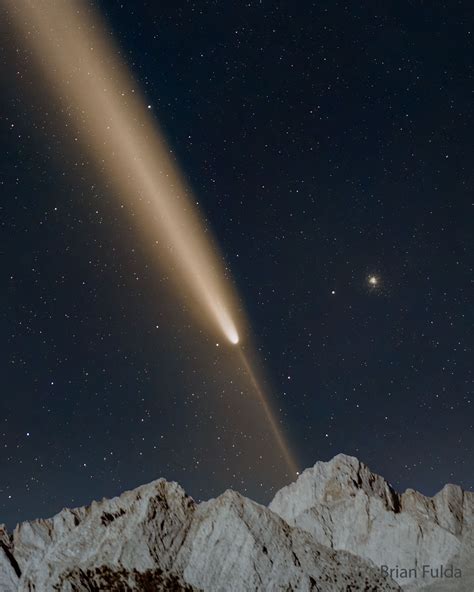 APOD: 2024 October 21 – Comet Tsuchinshan ATLAS over California