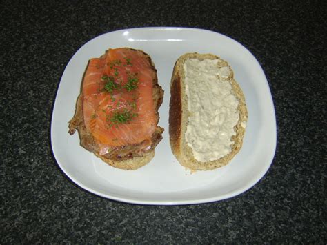 6 Smoked Salmon Sandwich Recipes - Delishably