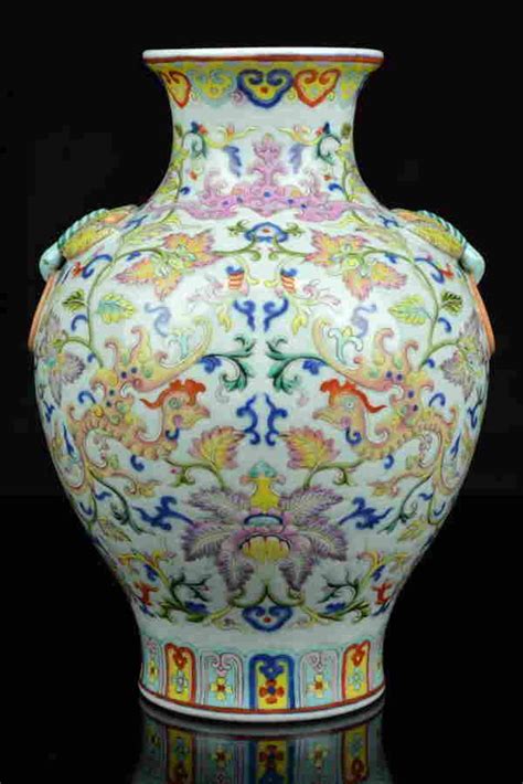 A CHINESE IMPERIAL QIANLONG STYLE PORCELAIN VASE - Sep 20, 2014 ...