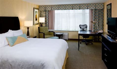 Rooms and Suites Hilton Garden Inn Mankato Downtown