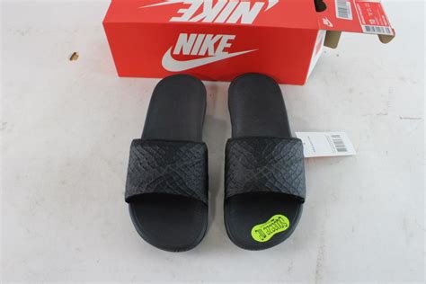 Nike Benassi Solarsoft Slides, Size 10 | Property Room