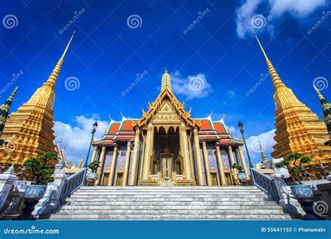 Wat Phra Kaew, Temple of the Emerald Buddha, Bangkok Stock Image - Image of thailand, culture ...