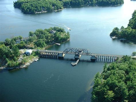 The swing Bridge to Parry Island Parry Sound, Thousand Islands, Canada ...